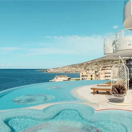 Luxury Diva Sea View Apartment, Bougainville Bay Apartment