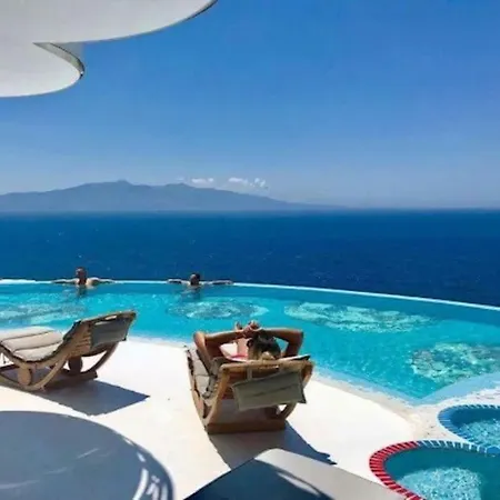 Apartment Luxury Diva Sea View Apartment, Bougainville Bay *