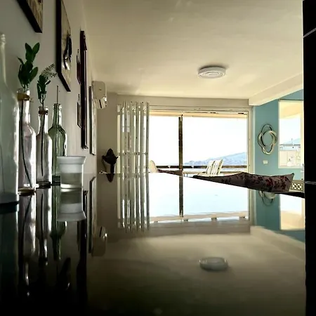 Luxury Diva Sea View Apartment, Bougainville Bay *